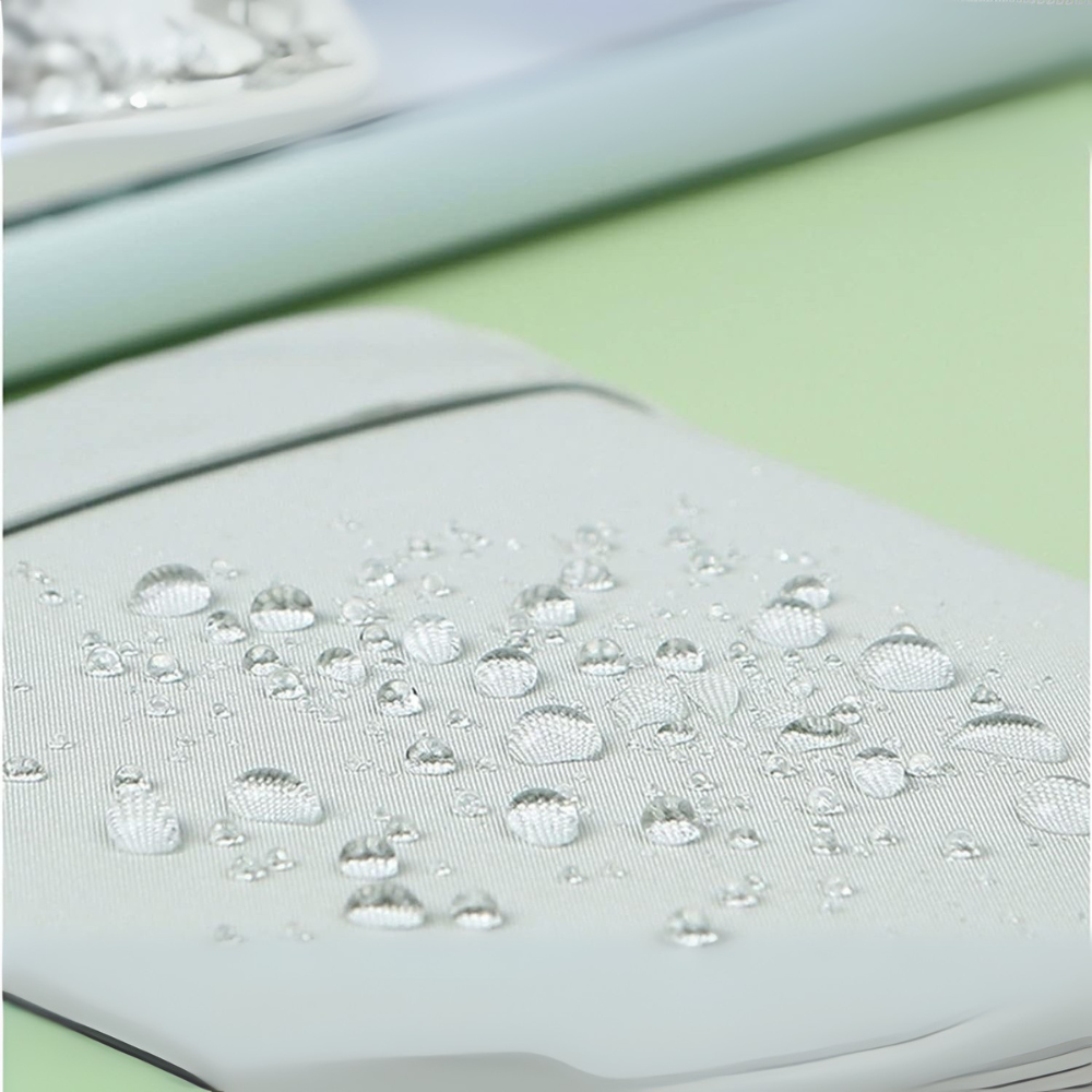 UrbanShield™ – Housse Laptop Étanche & Élégante